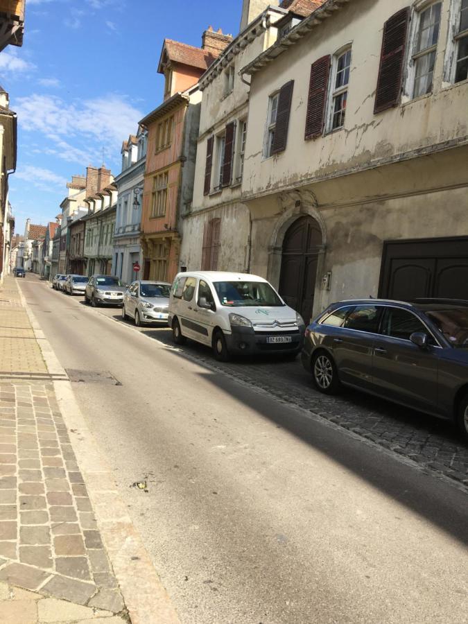 Apartmán La Garconniere Centre Historique Troyes Exteriér fotografie
